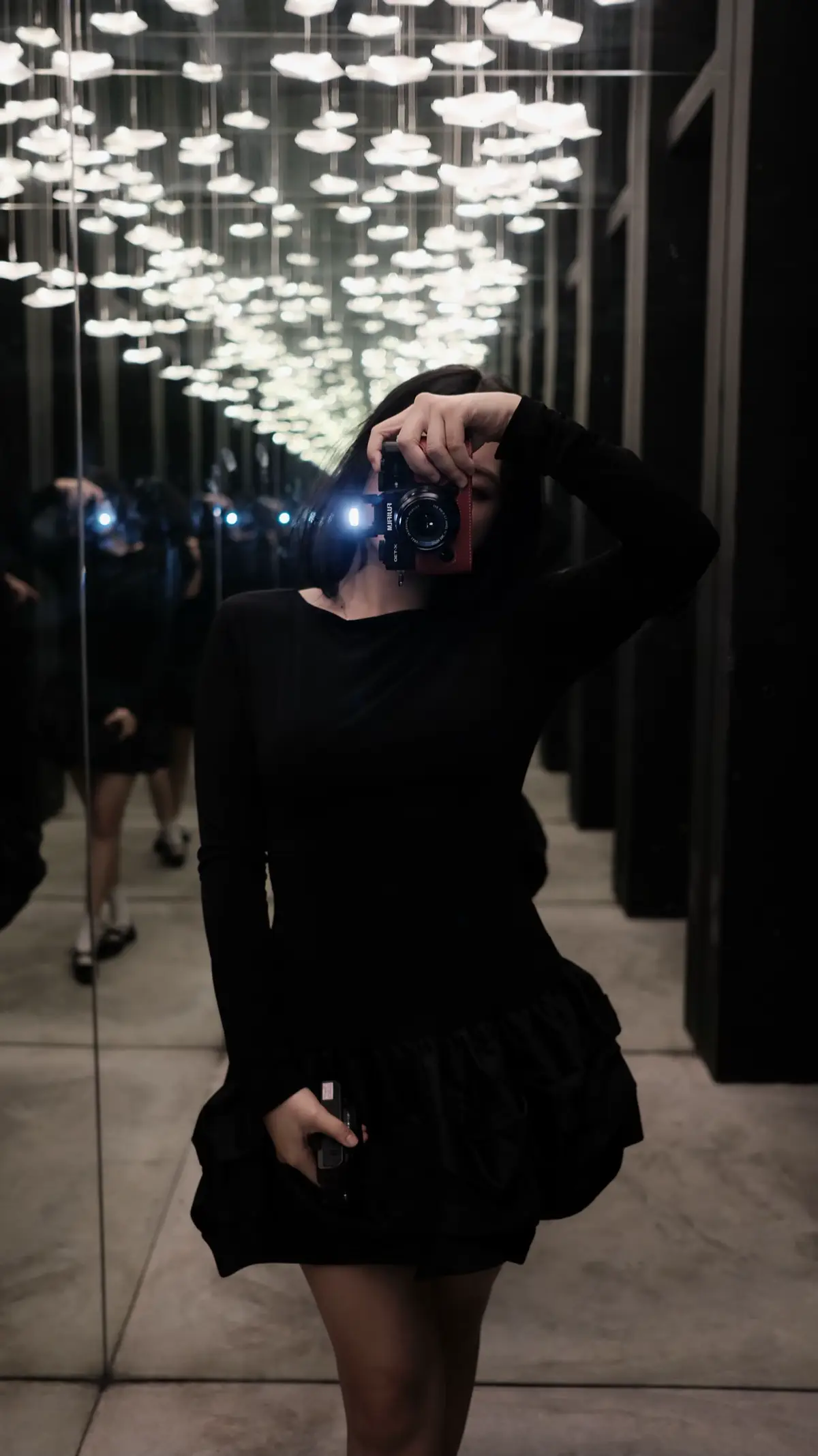 Hồi bé mình vô tư, còn giờ mình vô dụng 😀