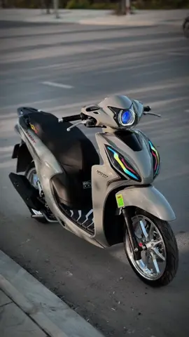 Xe nì để đi làm-)) #xuhuongtiktok #annhien #vison2024 #vison_độ_kiểng #varil 