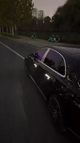 cuộc sống nhiều khi muốn sống tốt nhưng ngta lại ko cho 😒 phải ac ngta mới chịu 🥲#maybach #mercedes #xuhuong2025 #xuhuongtiktok #xuhuong 