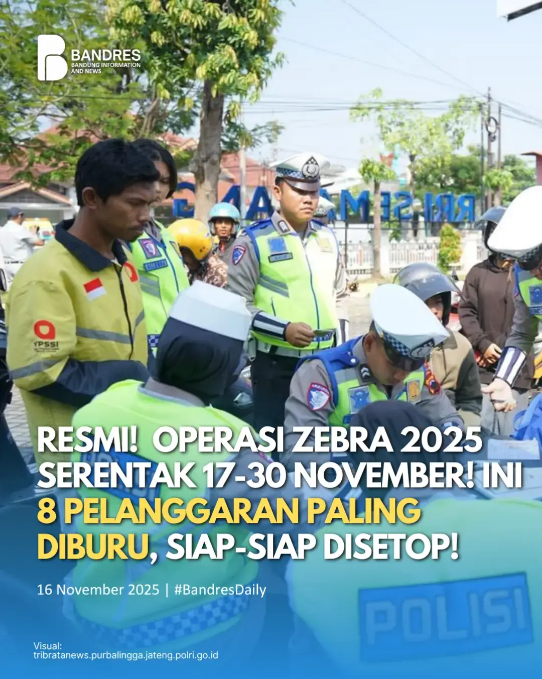 Korlantas Polri kembali menggelar Operasi Zebra secara nasional, mulai 17 hingga 30 November 2025. Aksi ini adalah langkah awal kita bersama untuk menciptakan kondisi lalu lintas yang aman dan lancar menjelang peningkatan mobilitas di akhir tahun. ✅ Apa yang baru? Penerapan ETLE (Electronic Traffic Law Enforcement) semakin diperluas! Selain kamera statis, ETLE handheld juga akan digunakan untuk menjangkau wilayah yang belum tercakup. Selain penindakan, Operasi Zebra kali ini juga berfokus pada pendataan kendaraan melalui SISLAOPS (Sistem Informasi Satuan Operasi) untuk membangun database lalu lintas nasional. Rincian pelanggaran utama tersebut terdapat opsi 1 sampai 2 bulan kurungan penjara, jika pelanggar tidak sanggup membayar denda. ---------------------------------------------------- Punya informasi/berita terkini seputar Bandung Raya dan Jawa Barat? kirim melalui DM @Bandres.id atau bisa via Telegram melalui t.me/SobatBandres #Bandres #BandresDaily #bandung #OperasiZebra #ETLEHandheld 