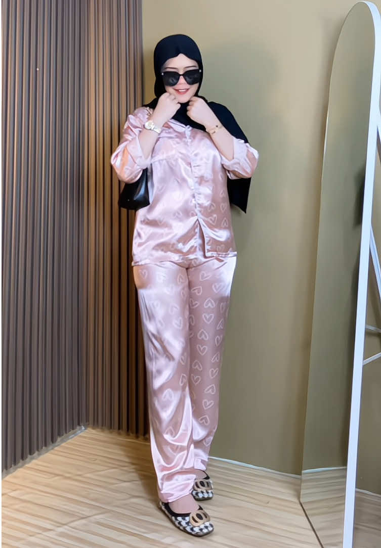 Piyamanya cute banget😍😍🤏#rekomendasi #ootdhijabstyle #piyamakekinian #piyamamurah 