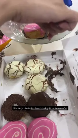 🤍☺ @Rakha @Tsamawa Oud @Gita sinaga chili oil ny yulia  #radenrakhadpp  #gitasinaga  #tsaniamarwa #fyp  #bismillahfyp 