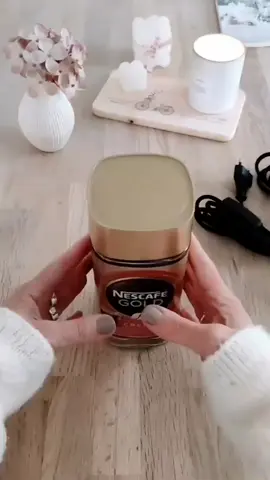 Luminária Reciclando vidro de café.. #homedecorideas #garotasapoiamgarotas💝🎀 #tiktokbrasil #facavocemesmo #diyhomedecor @Cᴀɴᴛɪɴʜᴏ ᴅᴇ Iᴅᴇɪᴀs MSJ 