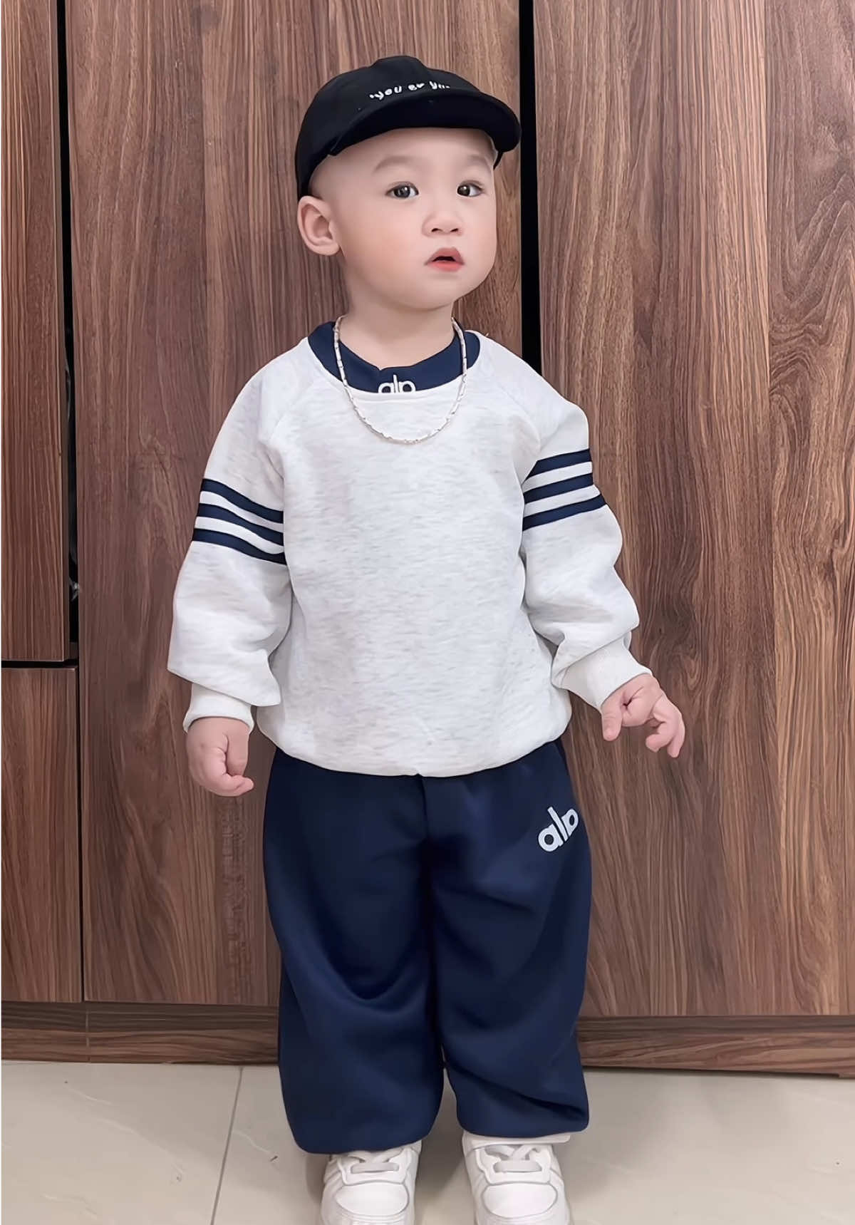 Bộ quần áo nỉ cho bé chữ ala🥰🥰 #xuhuongtiktok #embedangyeu #bodochobe #bonichobe 