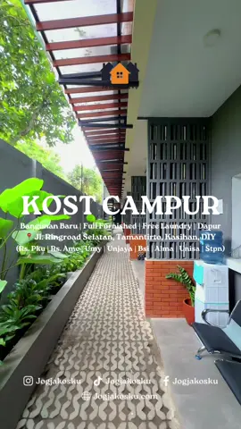 ✨ KOST CAMPUR ✨ ⠀  🛌FASILITAS : Bangunan Baru Kamar Ukuran -+3,5x4m Kamar Full Furnished (AC, SmartTV, Springbed, Seprei, SetBantal, Bedcover, Lemari, Rak, Nakas, Meja Kursi, Tirai Gorden), Jendela Ventilasi Kamar 🛁FASILITAS KAMAR MANDI :  Kamar Mandi Dalam Waterheater/Air Panas,  Closet Duduk, Shower, Rak Gantungan Ex-Haust Fan, Ventilasi Kamar Mandi 🏠FASILITAS UMUM : Listrik Meteran Perkamar FREE Wi-Fi High Speed FREE Air, Sampah, Kebersihan FREE Air Minum & Gas FREE Room Cleaning 1x/Minggu FREE Laundry 10Kg/Bulan Tersedia Dapur Umum Kompor Setkitchen Tersedia Kulkas & Dispenser Tersedia Ruang Tamu/Communal Space Tersedia Parkiran Akses Mobil & Motor ⏱PERATURAN :  Akses Jam Malam 24 Jam, Bebas Sopan Kunci Gerbang Sendiri-sendiri Bisa Berdua 🍃 LINGKUNGAN : Lingkungan Aman, Nyaman Tenang Dekat Minimarket, Masjid, Laundry, Rumah Makan, Coffeshop 📍Lokasi Sekitaran : Jl. Ringroad Selatan, Tamantirto, Kasihan, DIY Akses Ke Kampus ( Kendaraan ) 🛵 : Ke Kampus : UMY - 3 Menit Ke Kampus : Alma Ata - 2 Menit Ke Kampus : Unjaya - 3 Menit Ke kampus : UNU - 9 Menit Ke Kampus : BSI - 3 Menit Ke Kampus : UPY - 7 Menit Ke Kampus : Widya Mataram - 7 Menit Ke Kampus : UNISA - 13 Menit Ke Kampus : STPN - 11 Menit Ke Kampus : Polt. Kemenkes Yogya - 11 Menit Akses Juga Ke : Rs Pku Gamping : 5 Menit Ps. Gamping : 5 Menit Rs Amc : 11 menit 💰HARGA : Lantai 2 : IDR. 1.900.000/Bulan (Slide 4-9) Lantai 1 : IDR. 2.000.000/Bulan (Slide 10-15) *Berdua +200k Mingguan : IDR. 1.000.000/Minggu 📲 CP WA  Admin 1 : 0851-6263-1143 Admin 2 : 0857-7747-8874 Atau Klik link di Bio⠀⠀ Pesan Sekarang sebelum kehabisan 🔥 #infokosjogja #infokostjogja #jogjakos #jogjakosku #fyp 