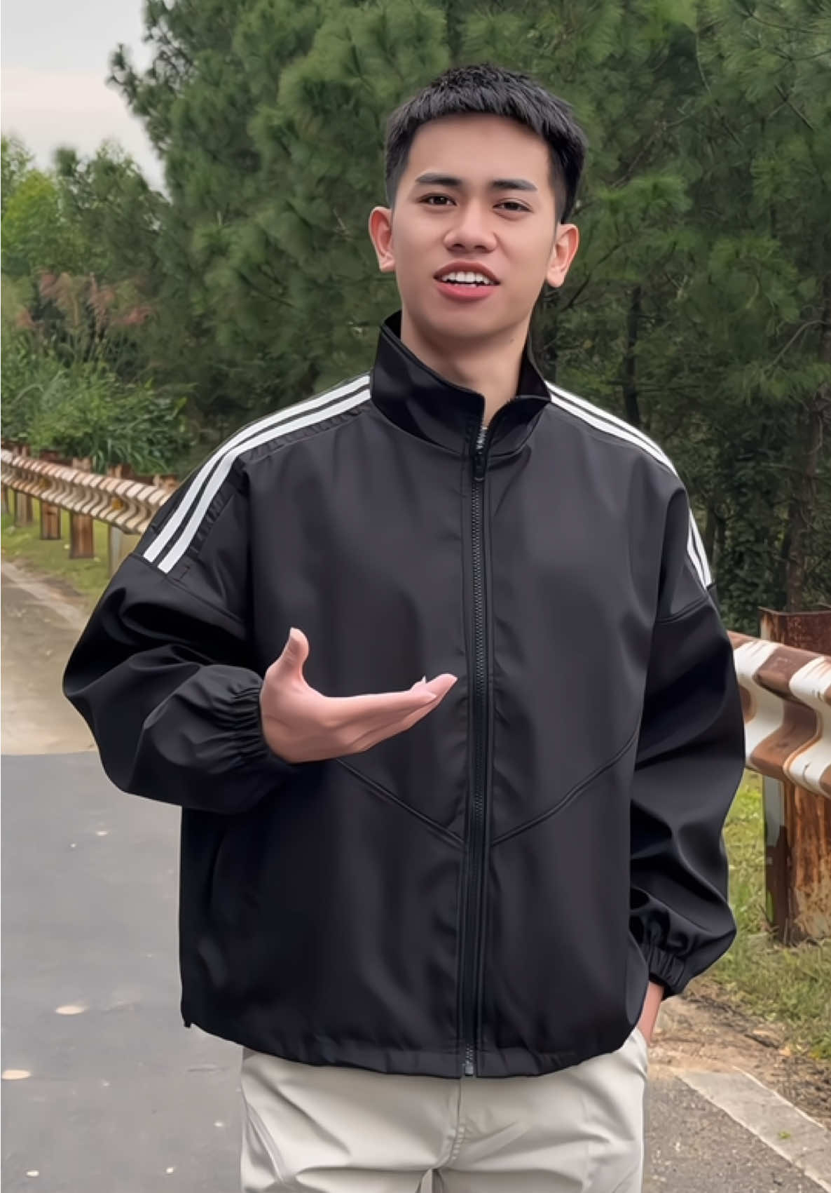 Áo Khoác Dù Phối Sọc From BOXY