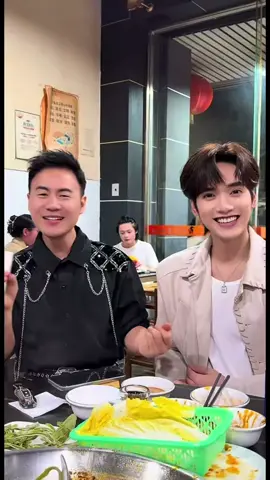 马老师和我一起唱了这首歌，你觉得怎么样?#吴治岗543 #翻唱歌曲 