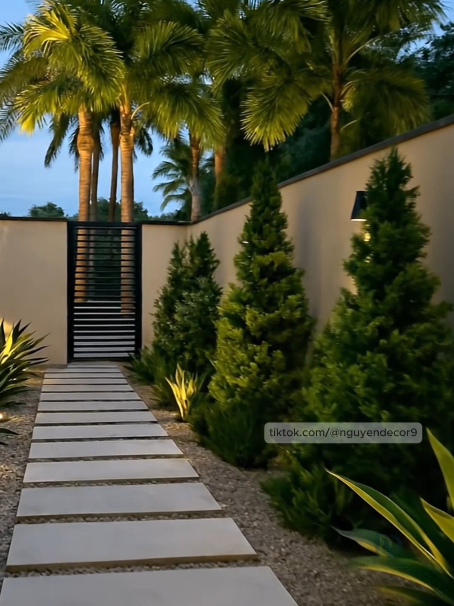 Ánh sáng có phải là linh hồn của thiết kế sân vườn ? Chỉ cần nhìn góc này là hiểu! 🔥  #tiểucảnhsânvườn #gardendesign #nguyenthichtrongcay  #hocakoidep #ytuongthietkesanvuon 