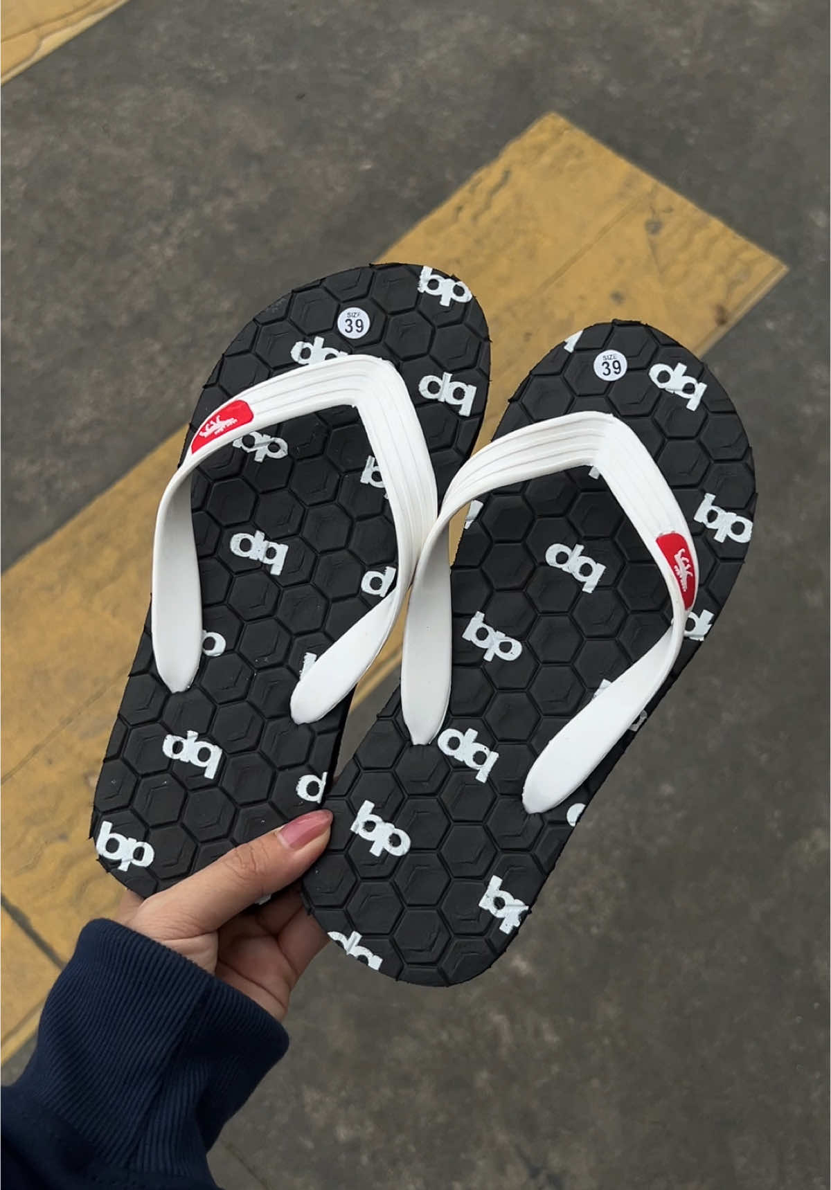 Dép nam#deptongnam #depxongonnam #depnamdep #depnamdecung #xuhuong 