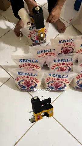 Mesin jahit karung beras #mesinjahit #mesinjahitkarung #usahaberas #fypシ 