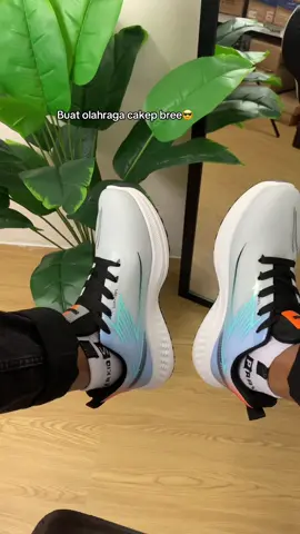 Rekomendasi sepatu olahraga 😎#sepatuolahraga #sepatulari #sepatujogging #sepaturuning #sepatupria 