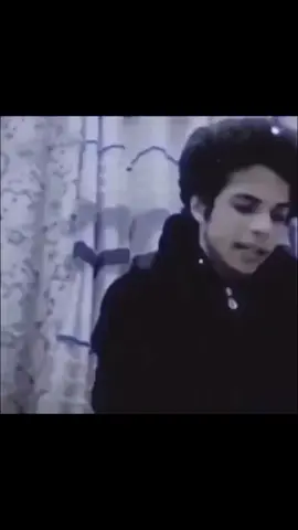 ملينه من الهله وحبينه لكباحه 😅👋🏻.  #تصميم_فيديوهات🎶🎤🎬 #شعراء_وذواقين_الشعر_الشعبي🎸 #ابونسر_🦅 