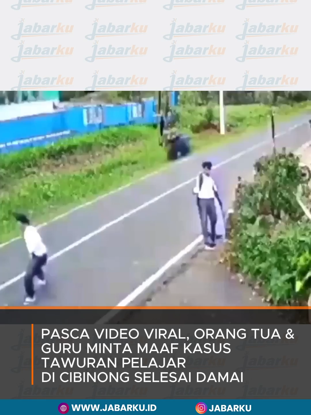 Setelah video aksi penghadangan atau diduga tawuran pelajar di Kecamatan Cibinong, Cianjur Selatan, viral di media sosial, pihak orang tua bersama para guru akhirnya menyampaikan permintaan maaf secara terbuka. Peristiwa tersebut kini telah diselesaikan secara kekeluargaan dengan mediasi yang difasilitasi oleh pihak kepolisian Polsek Cibinong. Semua pihak sepakat untuk menjaga kondusivitas dan mencegah kejadian serupa terulang kembali. #Cibinong #CianjurSelatan #TawuranPelajar #Mediasi #PolsekCibinong #ViralNews #Damai #BeritaTerkini