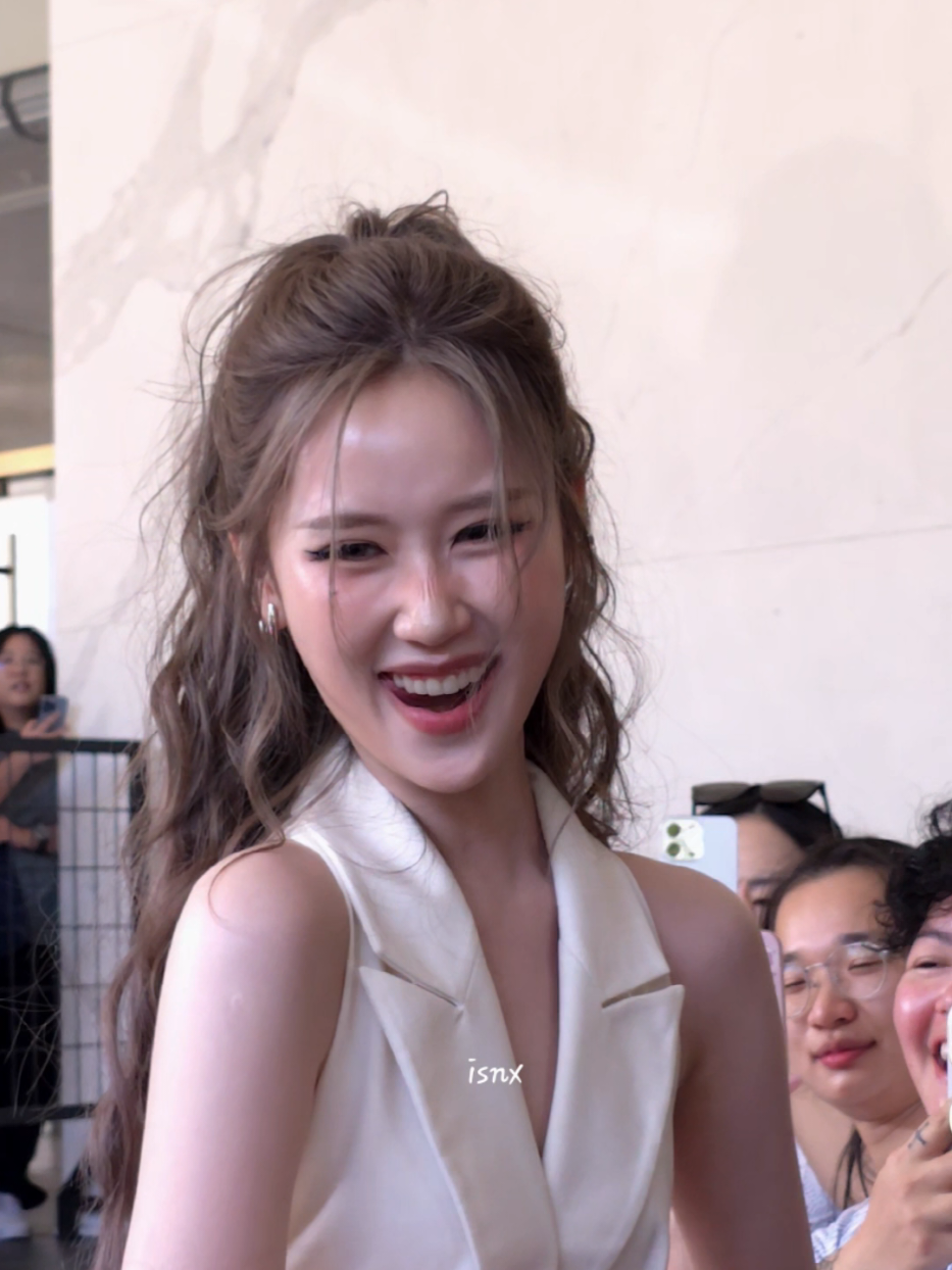 โคตรจะม๋าเด็กกกก @JANEYEH KAOJANEJANEKAO X EFW2025  #ELLEFW2025xKAOJANEJANEKAO#janeeyeh ##kaojanejanekao 