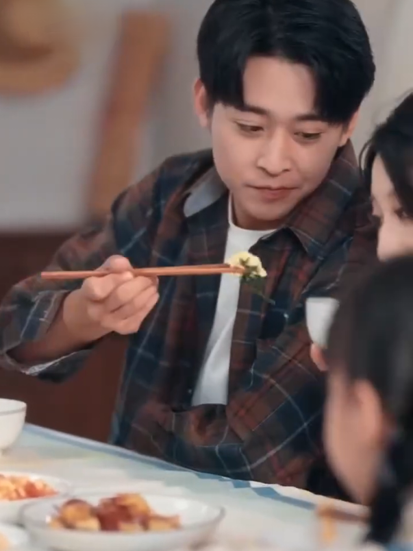 EP4/5- เด็กหนุ่มได้ย้อนกลับไปอายุสิบแปดอีกครั้ง และตั้งใจพลิกชะตาชีวิต #คนดูหนัง #ซีรี่ย์จีน #ลครสั้น