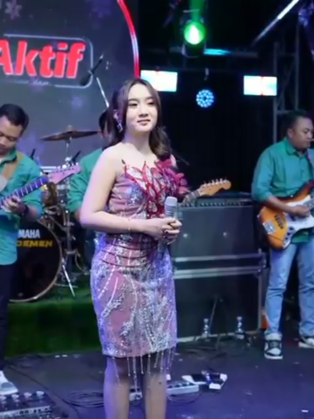 SEMUA TAHU #semuatahu #divahani #officialmusicvideo #liveversion 