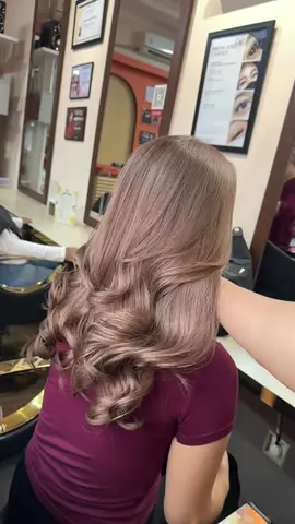 milk tea brown 🥰😍 thankyouuu beb @hannasybl_ 🥰 handle by team (Cika Silvy) Kalau masih bingung nentuin cara ✨GLOW UP✨ mu,  boleh konsul dulu ke whatsapp kami..  Booking / konsul FREE by whatsapp!  Kirim foto kondisimu dan referensi yang kamu mau ke WHATSAPP kita ya  KONSUL NYA GRATIS 😍❤️  Akan di cocokan dengan keinginan kamu!  ✨INFO APPOINTMENT 👉 0812 7888 8267 (wa only/no call) #salondepok #haircoloringdepok #haircuttingdepok #balayagedepok 