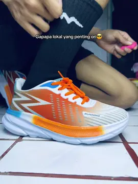 Sekolah oke running oke kerja juga oke #sepatukekinian #sepatuberkualitas #sepatupremium #sepatujoging #sepaturunning 