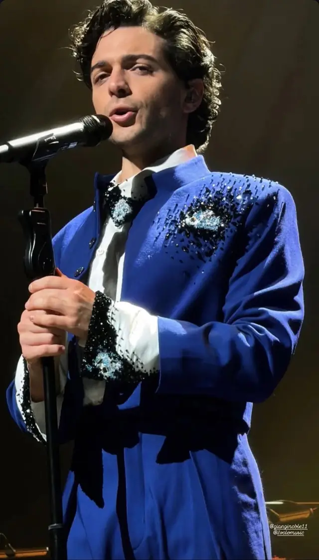 Take a break and relax, next stop Romania 🇷🇴 #gianlucaginoble #romanian #ilvolo #tour #liveforthechallenge 