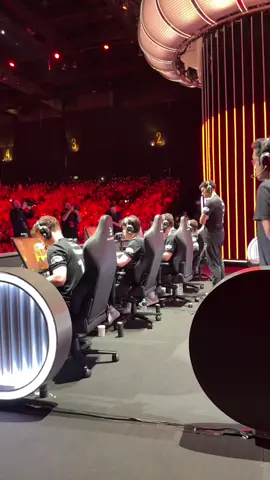 FURIA wins BLAST Rivals Hong Kong 2025!!! 🏆 In front of 11.000 electric fans in the arena and hundreds of thousands watching at home, Brazil is back!! 