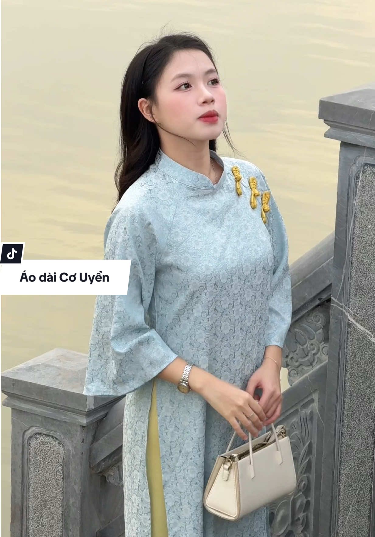Tròi oi êm áo này xinh quá luôn ý  #meimytom #aodai #havana 