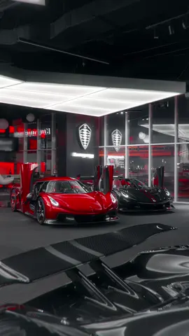 𝐉𝐞𝐬𝐤𝐨 𝐀𝐭𝐭𝐚𝐜𝐤 𝐱 𝐉𝐞𝐬𝐤𝐨 𝐀𝐛𝐬𝐨𝐥𝐮𝐭 The Attack uses heavy downforce to stay composed through every corner, built with the track in mind. The Absolut takes the cleaner approach—longer, smoother, and shaped to move through the air with as little resistance as possible. Same power, two distinct philosophies. #koenigsegg #jeskoAttack #jeskoabsolut #hypercars 