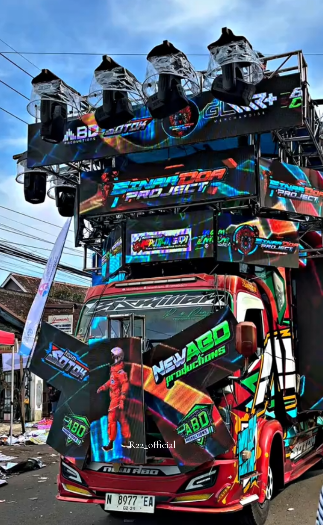 selamat untuk sound dan kekompakan peserta  antusias karnaval pesona gondanglegi 🔥🔥untuk yang Juara kalian luar biasa... 🌈🌈🥳🥳josjis semua 💥 @newabdpro   (1)  @kingkongaudio  (2)  @lki.production   (3)  #pesonagondanglegi2025 #fyp #sangjuara #konsep #mewah 