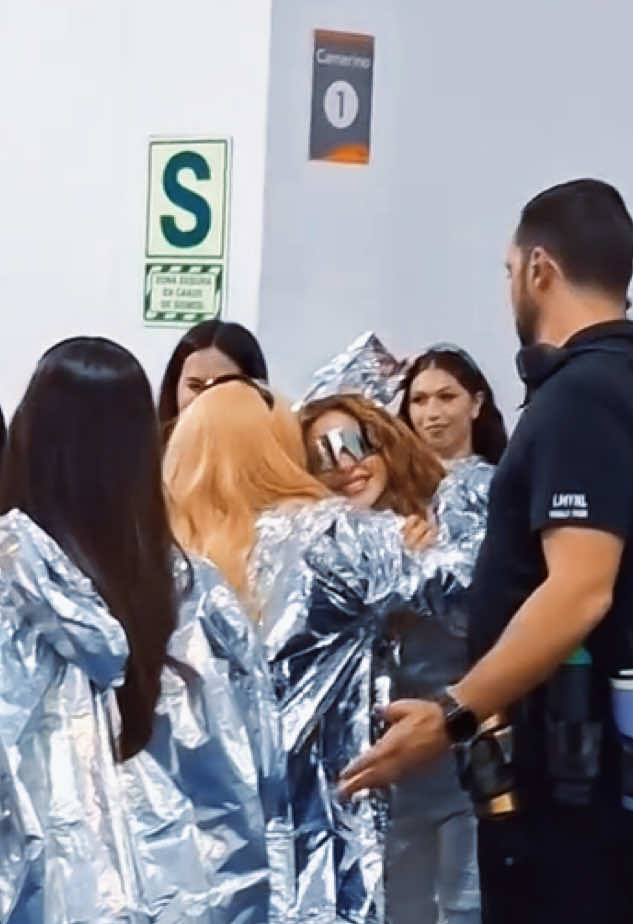Shakira en concierto Peru y a susy Díaz le importo un pepino Las indicaciones del staff 🤣  #lmynlworldtour #lmynl #shakira #fyp #noviembre 