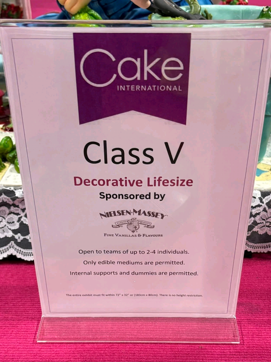 Cake international Competition results Class V life size cake ##cakeshowbirmingham #bjamspatisserie #cakeinternational2025 #davidclose #bespokecake @Buddy Valastro @TUBA GEÇKİL 