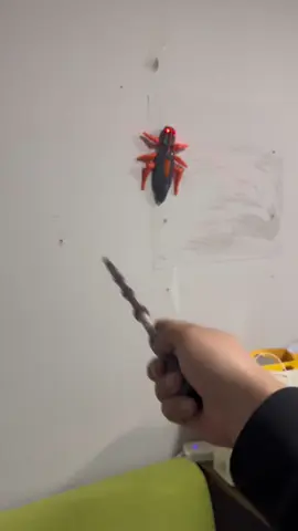 I finally found the real Harry Potter wand. The perfect Christmas present. So cool!#gifts #christmas #harrypotter #magician #magicwand 