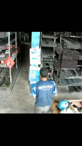 Tarian pemanggil pelanggan🤣 #viral #madura #fyp #gataonly #funny 