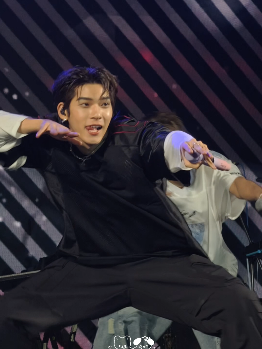 ท่อนที่ชอบมากที่สุด วันนี้มันว๊าวมากกว่าเดิมมาก ๆ ตี๋ตี๋และทุกคนเก่งขึ้นมาก ๆ ฮื่อออภูมิใจ ~ 🤍 DEXX AT BangsaenFest #BangsaenFest2025xDEXX #BangsaenFest2025_D2 #twnpich #TEETEE_DEXX #DEXXth @teetee.wpc 