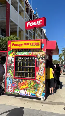 @Vans Warped Tour day one and my feet + back are cooked  #vanswarpedtour #warpedtour2025 #warpedtour #vanswarpedtour #warpedorlando 