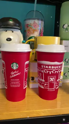Lo logramos 🫶👉👈🇵🇪😬🥰nuestro primer vaso reusable navideño que emoción🥹digo nuestro primer por qué recién este año empecé con los coleccionables 🥰 de Starbucks…#vasoreusable #navidad #starbuckslover #starbucksdrinks #starbucksbarista 