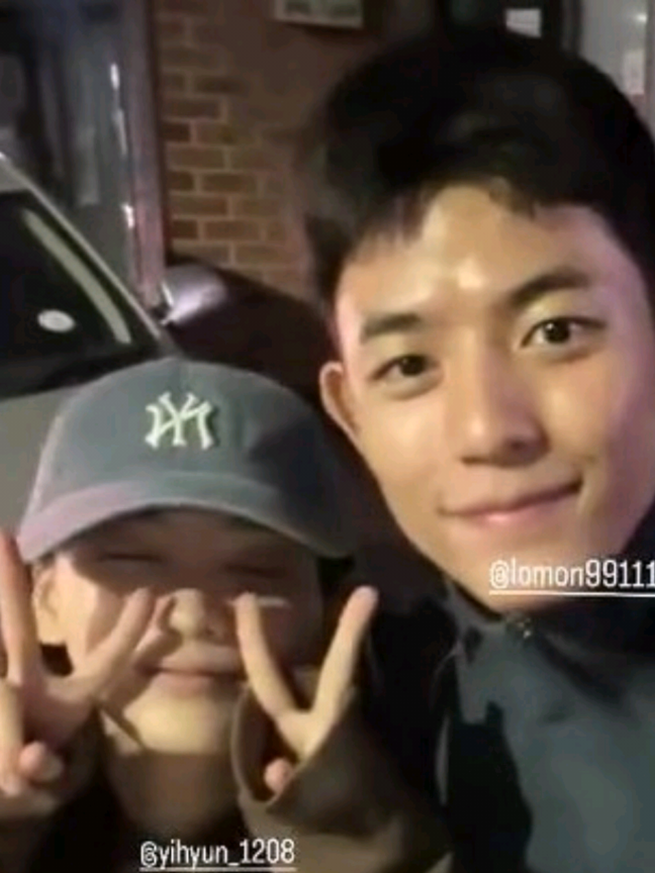 Mi cuenta es para publicar sobre YiSo My Parents, sobre sus proyectos conjuntos y también sus proyectos individuales  He intentado aguantar hasta pasar el cumpleaños de Lomon, mi papá  Esta noche me he enfermado, pero aun así sigo subiendo información para todos  Llevo siguiendo couples desde hace 10 años, incluso he seguido couples reales, así que si alguien tiene el corazón demasiado sensible, entonces mejor que no siga couples. Tener que hacer una publicación explicando todo esto también molesta a todos  Toda la información verificada que recibo, la publico, nunca difundiría información falsa  Por favor, lean la información correcta y no las cosas falsas que afectan a Yi Hyun, Lomon YiSo My Parents  Si ahora el corazón de alguien es demasiado frágil, entonces fortalézcanlo hasta que sea de acero, y si no pueden, tómense un tiempo lejos del couple, porque con un corazón tan débil no se puede seguir a un couple 💓💓  #choyihyun #parksokomon #yiso #aouad2 #viral 