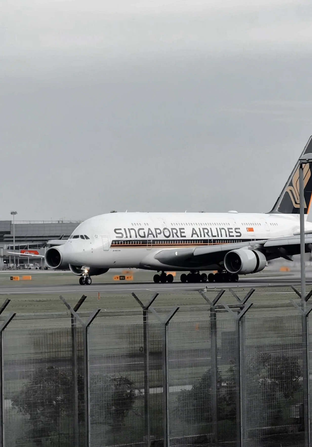 Singapore Airlines A380 @Singapore Airlines @Airbus  #SIA #A380 #avgeek #planespotting #singapore 