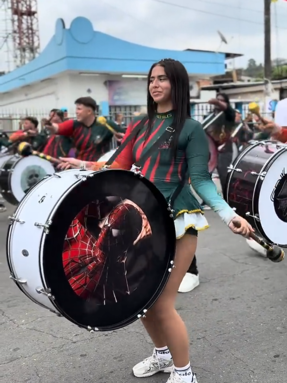 anahi #paratiiiiiiiiiiiiiiiiiiiiiiiiiiiiiii #bastoneras #anahi 