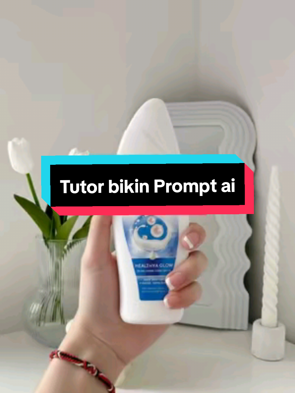 Membalas @zalanyam  edit Tangan seorang wanita memegang produk seperti di gambar referensi dengan aksesoris gelang tridatu dan kuku nail art.. background sesuai referensi gambar. ( kakak bisa edit sesuai dengan imajinasi atau keinginan Kaka ya)  #tutor #promptai #aiprompt 