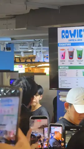 ป๋ามากครับ @fforcejs  @RowiesCoffee  #fforce_  #kasibook  ♡ #ฟอสบุ๊ค   #ForceBook  ♡ cr. book_family / ksbbookk