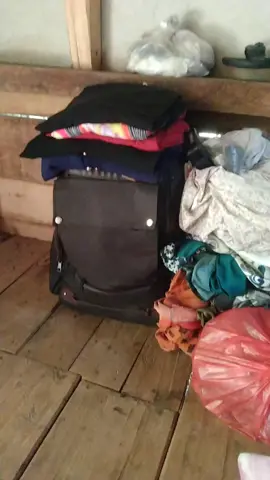 tega na eta jlma ninggalken indung aing  hayang sajalan gh meni ndung ka iluan