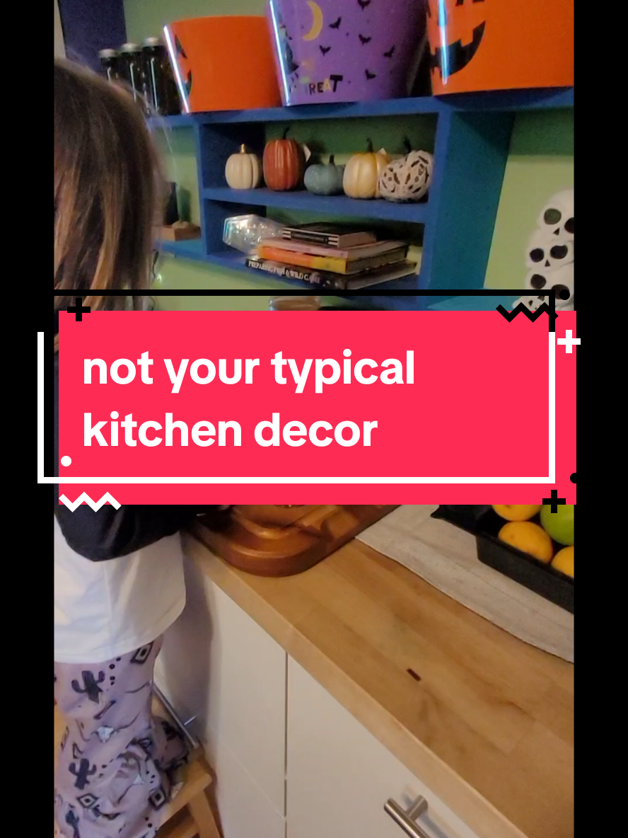 Thank you for following us and supporting a mom trying to make it work in this crazy world 🖤🖤🖤 I grew up watching  #marthastewart and the #cookingchannel and turned out okay. we don't have #netflix or any of the popular kid shows in our home, but we fill our time instead with #classics and #cooking and #learningthroughplay and it's been so fun watching my little girls grow and thrive!  #foodnetwork #spookydecor #90smom #kidswhocook #kidsthatcook