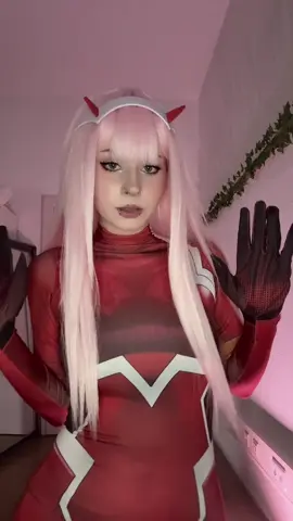 im trying out some new light settings, still unsure about this one :p #zerotwo #cosplay #zerotwocosplay #ditf #darlinginthefranxx 