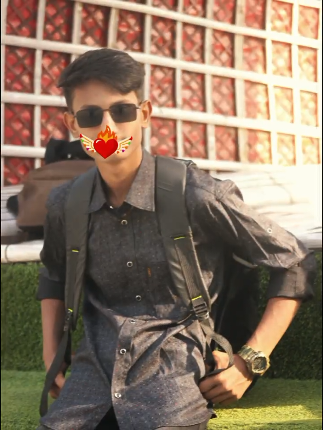 _হতাশ হবেন না, পৃথিবীর সবার কাছে আপনি খারাপ হলেও, একজনের চোখে আপনি ভালো মানুষ।☺️🖤