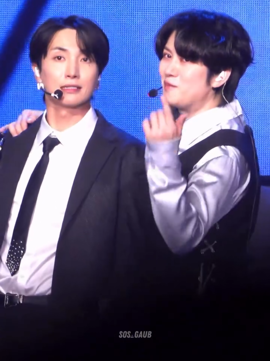 SUPER SHOW 10 in TAIPEI DAY DAY 3 Dahlaaahh, yg ini nggak boleh di ganggu, bumi milik mereka berdua🤭🤭🤣🤣 #supershow10intaipei  #SUPERSHOW10  #superjunior슈퍼주니어  #heechul  ##leeteuk