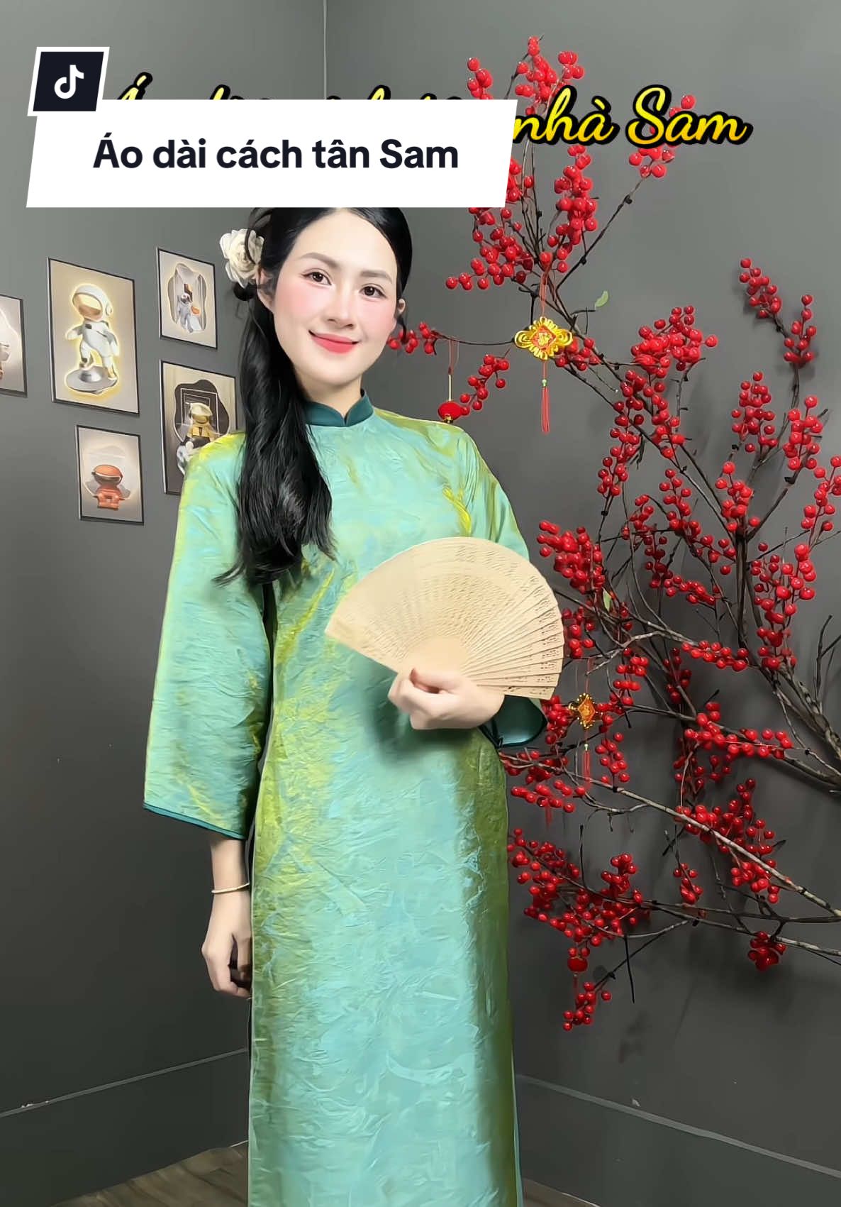 Áo dài tết xinh cho các chị em mình nha. Chời ơi form xuông xinh xỉu, che khuyết điểm tốt. #aodaicachtan #aodaitet #aodaitet2026 #tet2026 #aodaidep 