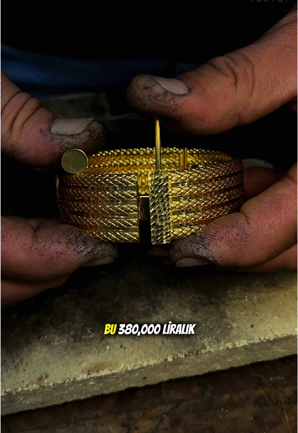 380 Bin Liralık Kelepçeye Ölçü Yaptık