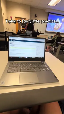 My brain clocked out 5hrs ago #golftok #collegeathlete #collegelife #golfhumor 