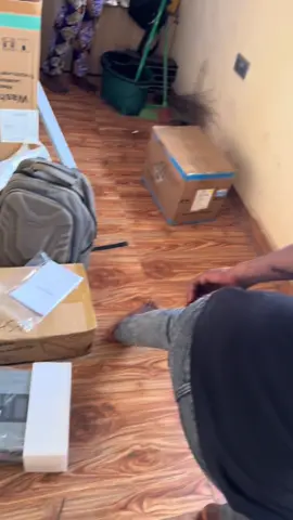 1.5Kva Inverter 2.5Kwh back up  2 x 550w on the roof  1.150m  Tv, light points, fridge, washing machine  *Payment On Delivery* #oyostate #Solaribadan #osunstate #lagos #ogunstate 