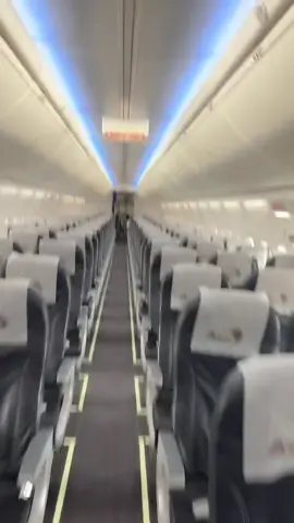 Après long vol. On a juste besoin de détente 🩵