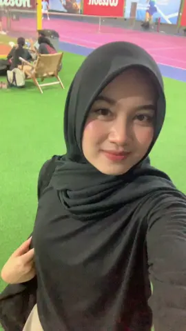 tangan geter karena pegel:3